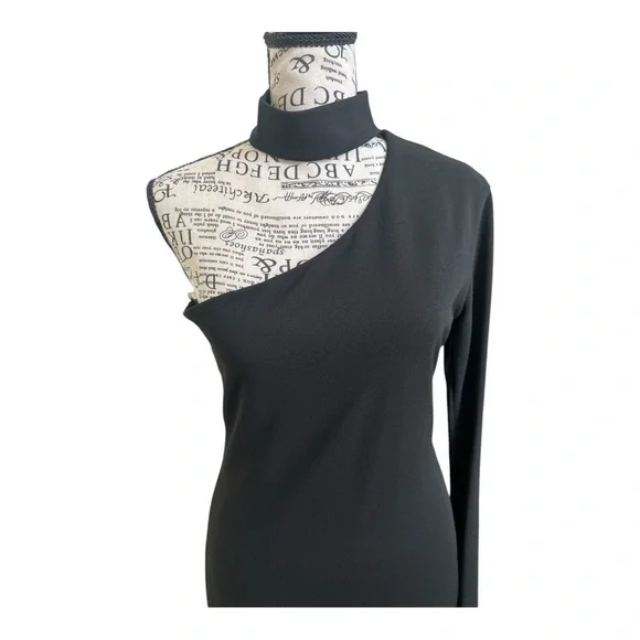 HALE BOB Selena crepe knit dress in Medium
Style 7YUF6461. NWT - Picture 3 of 16